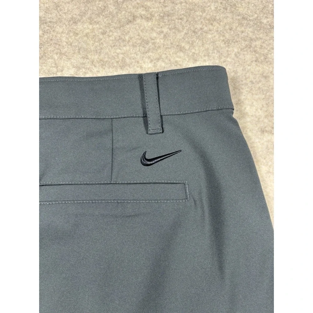 Nike Dri-Fit Men's Pants Black Golf 42x32 Chinos Slacks Flat Front Stretch